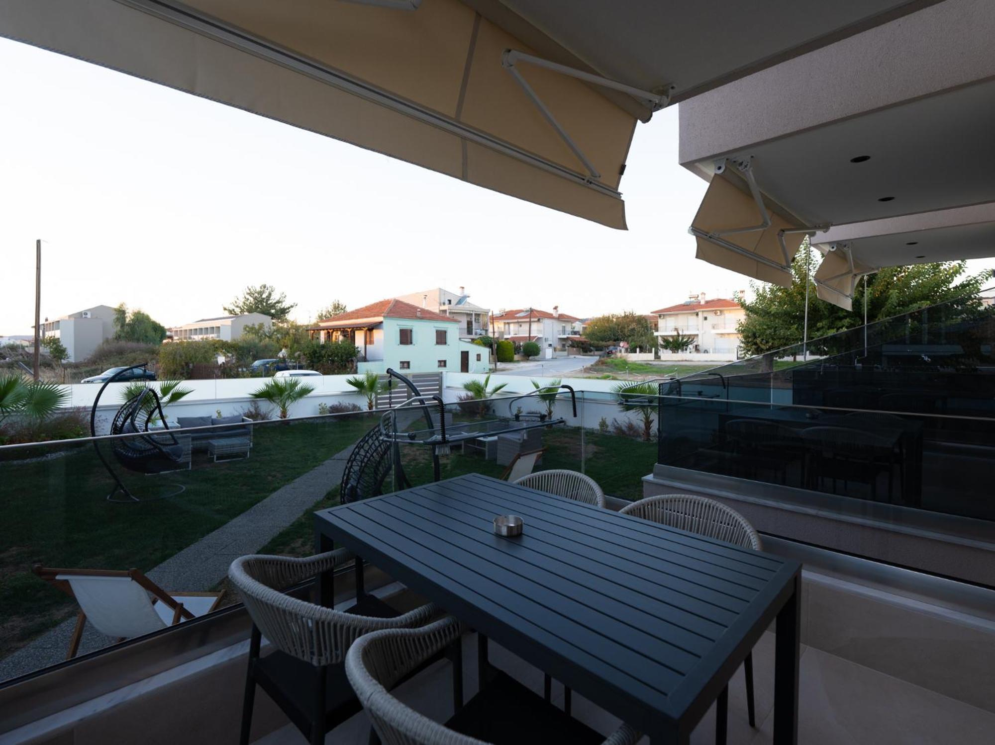 Antony'S Luxury Apartments Nikiti  Luaran gambar
