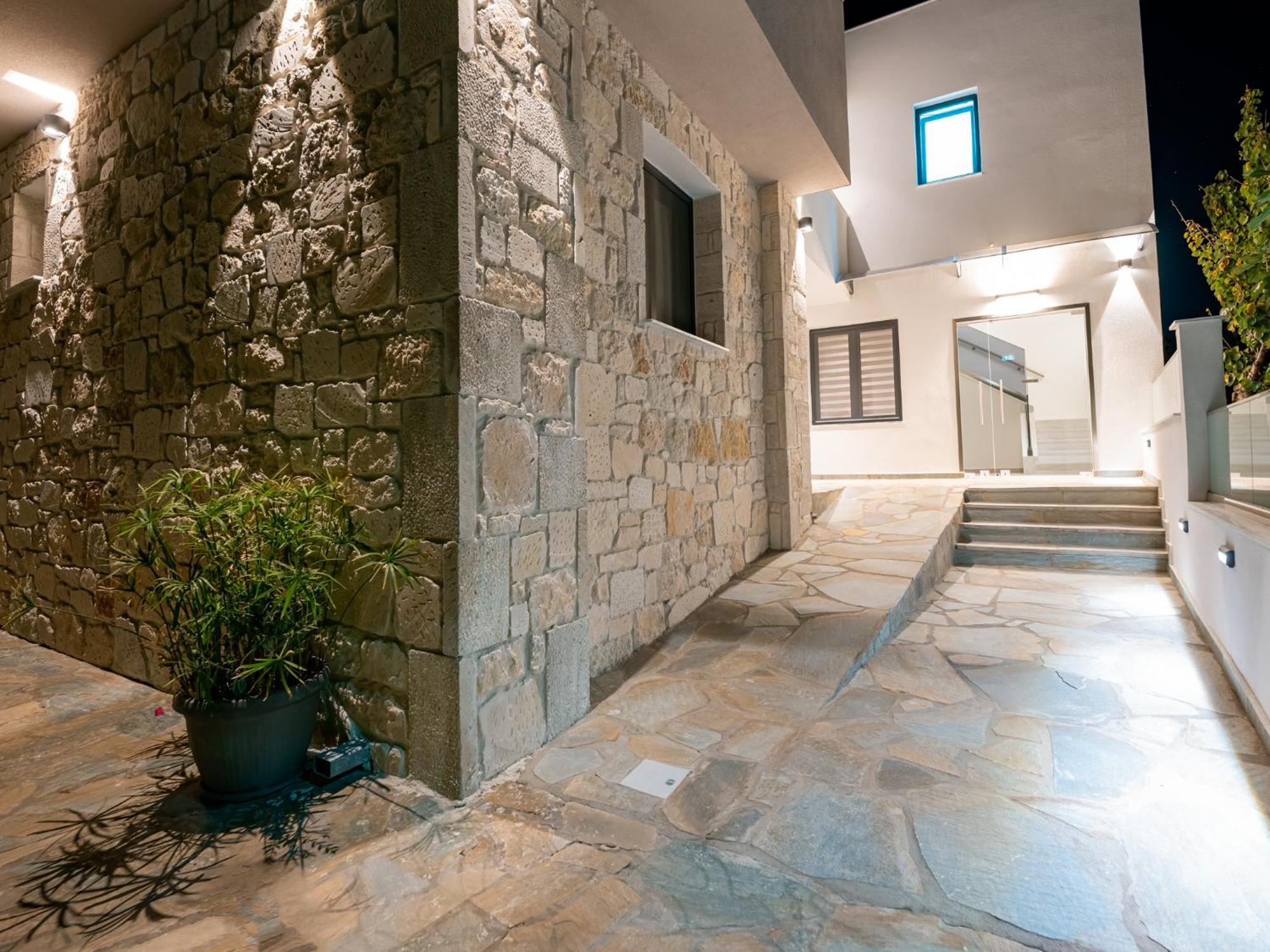 Antony'S Luxury Apartments Nikiti  Luaran gambar