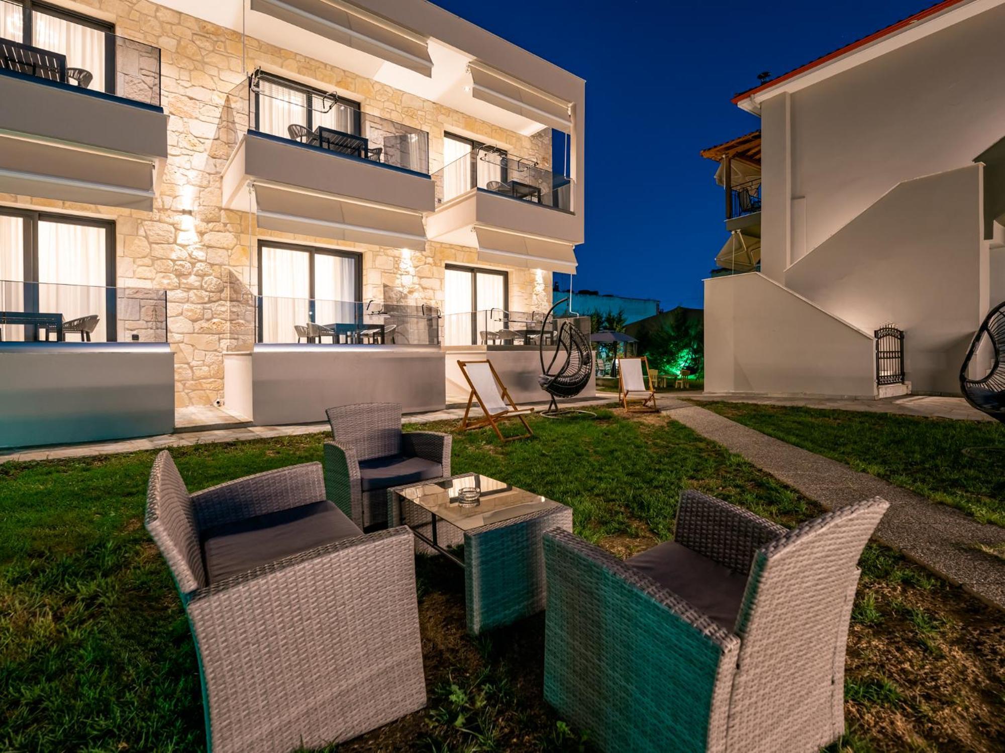 Antony'S Luxury Apartments Nikiti  Luaran gambar