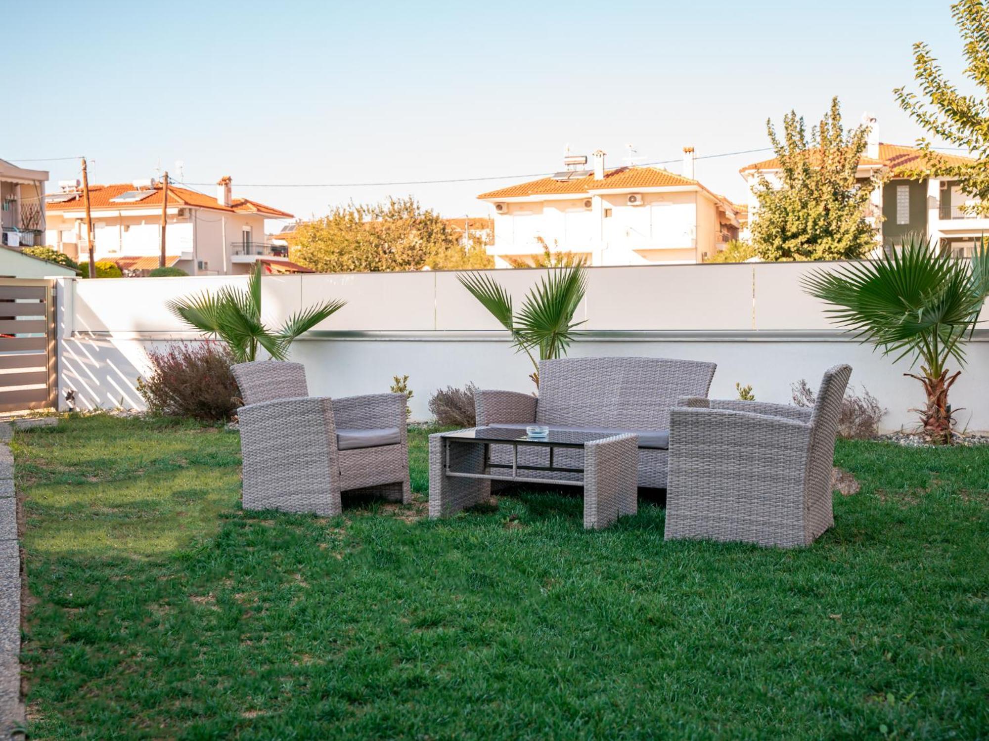 Antony'S Luxury Apartments Nikiti  Luaran gambar