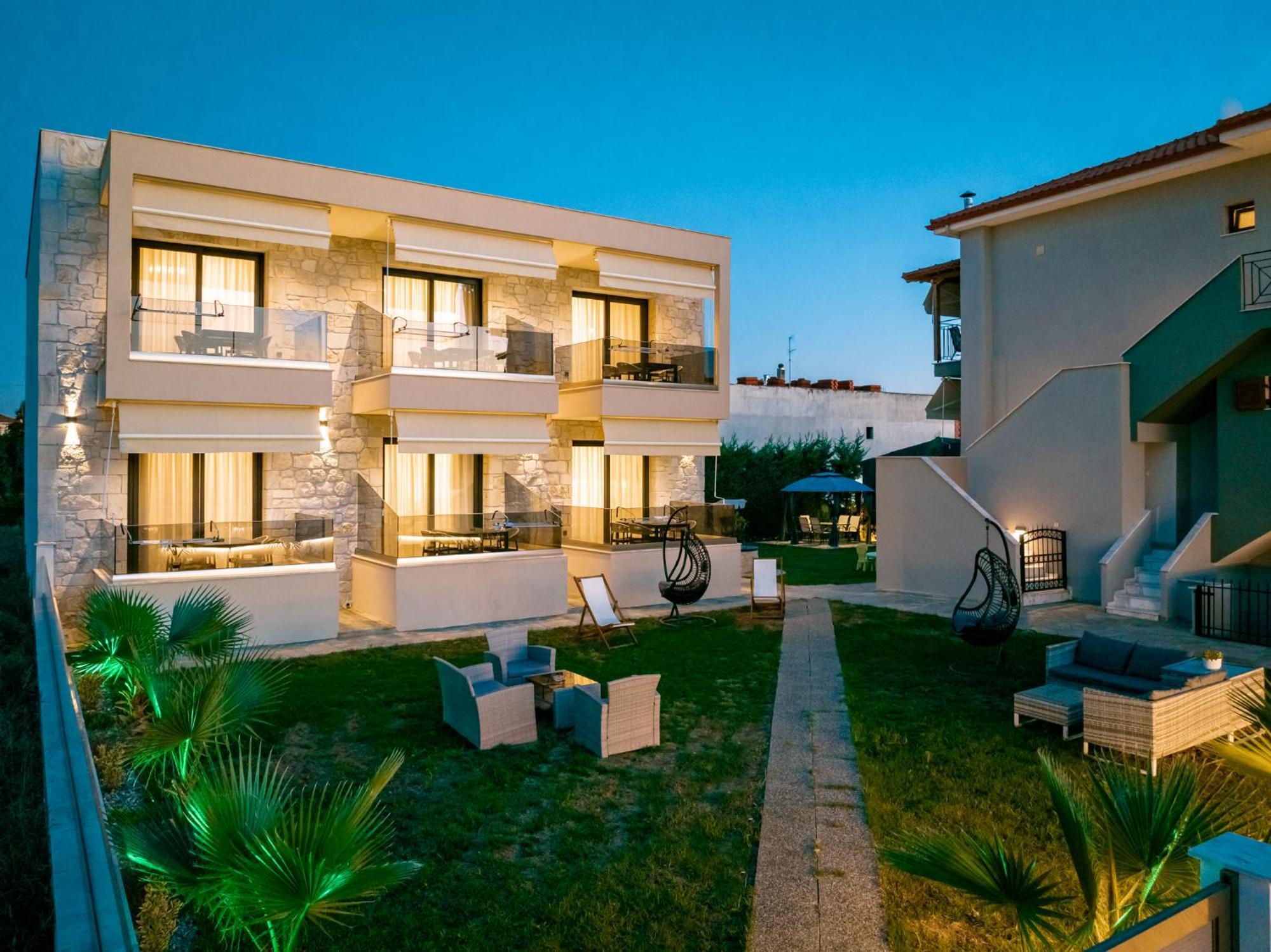 Antony'S Luxury Apartments Nikiti  Luaran gambar