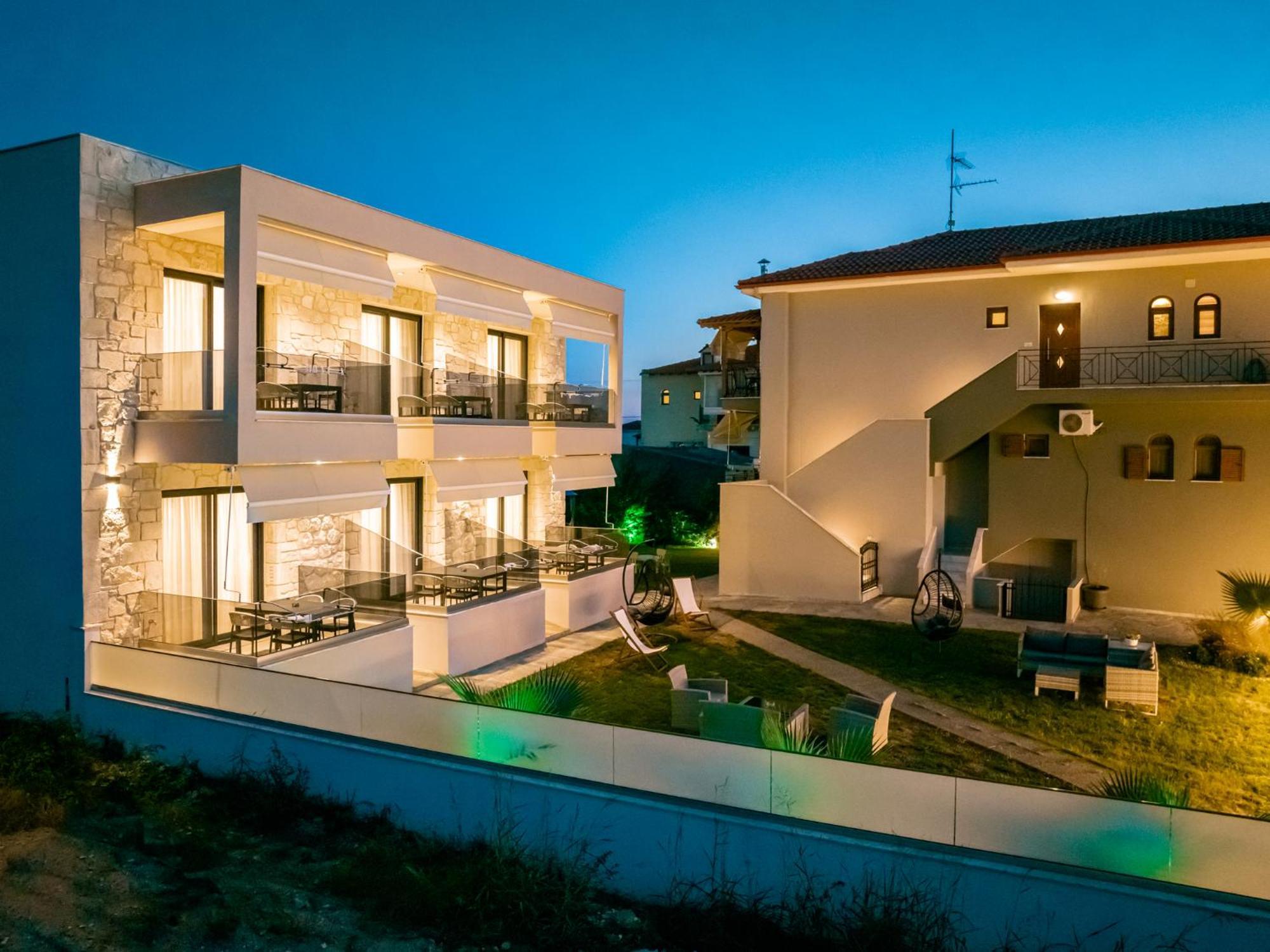 Antony'S Luxury Apartments Nikiti  Luaran gambar