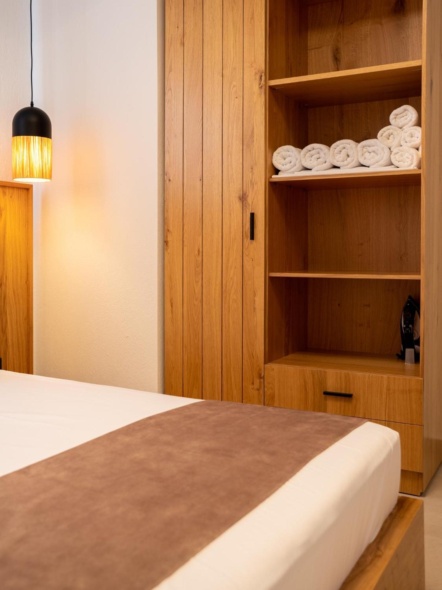 Antony'S Luxury Apartments Nikiti  Luaran gambar